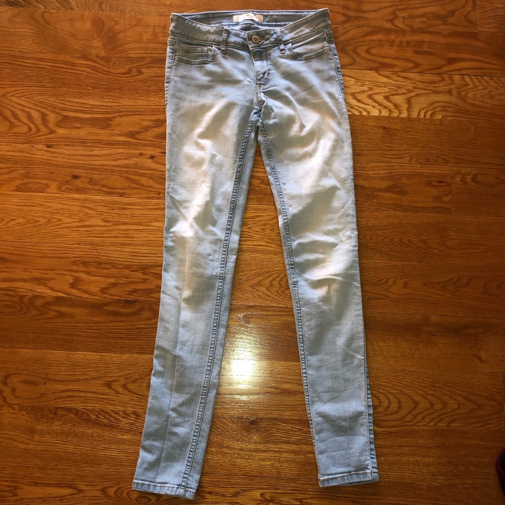 Hollister Light Wash Skinny Jeans